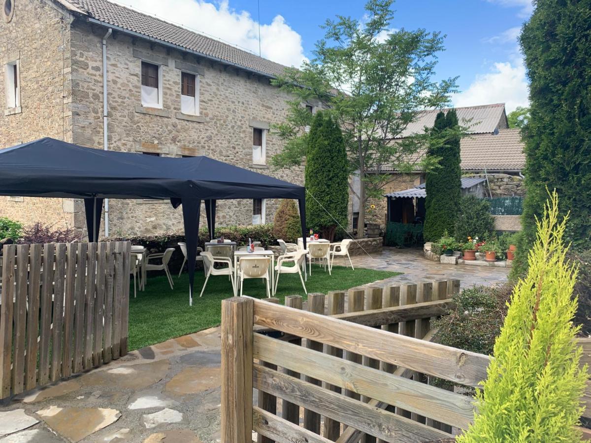 منزل الضيف Casa Rural Laguarta - Restaurante المظهر الخارجي الصورة