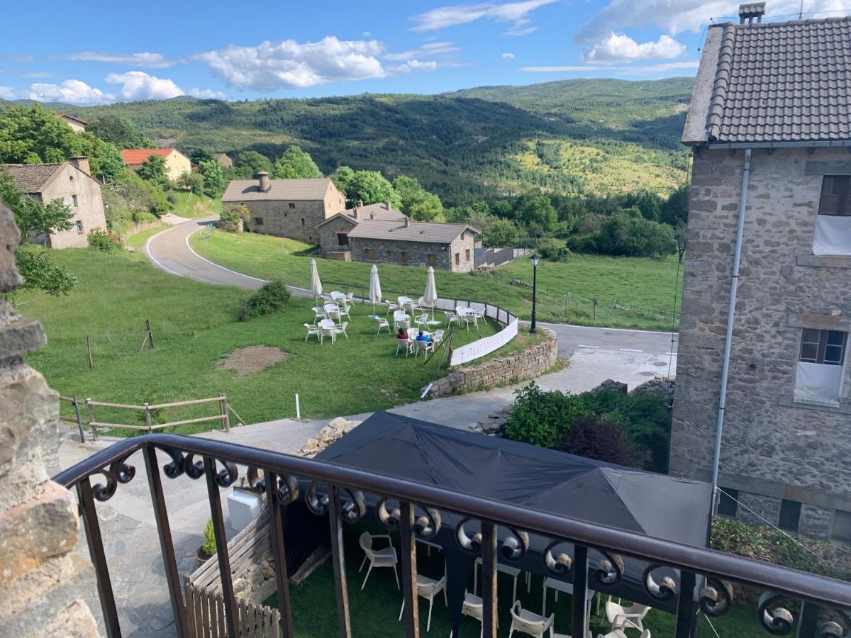 منزل الضيف Casa Rural Laguarta - Restaurante المظهر الخارجي الصورة