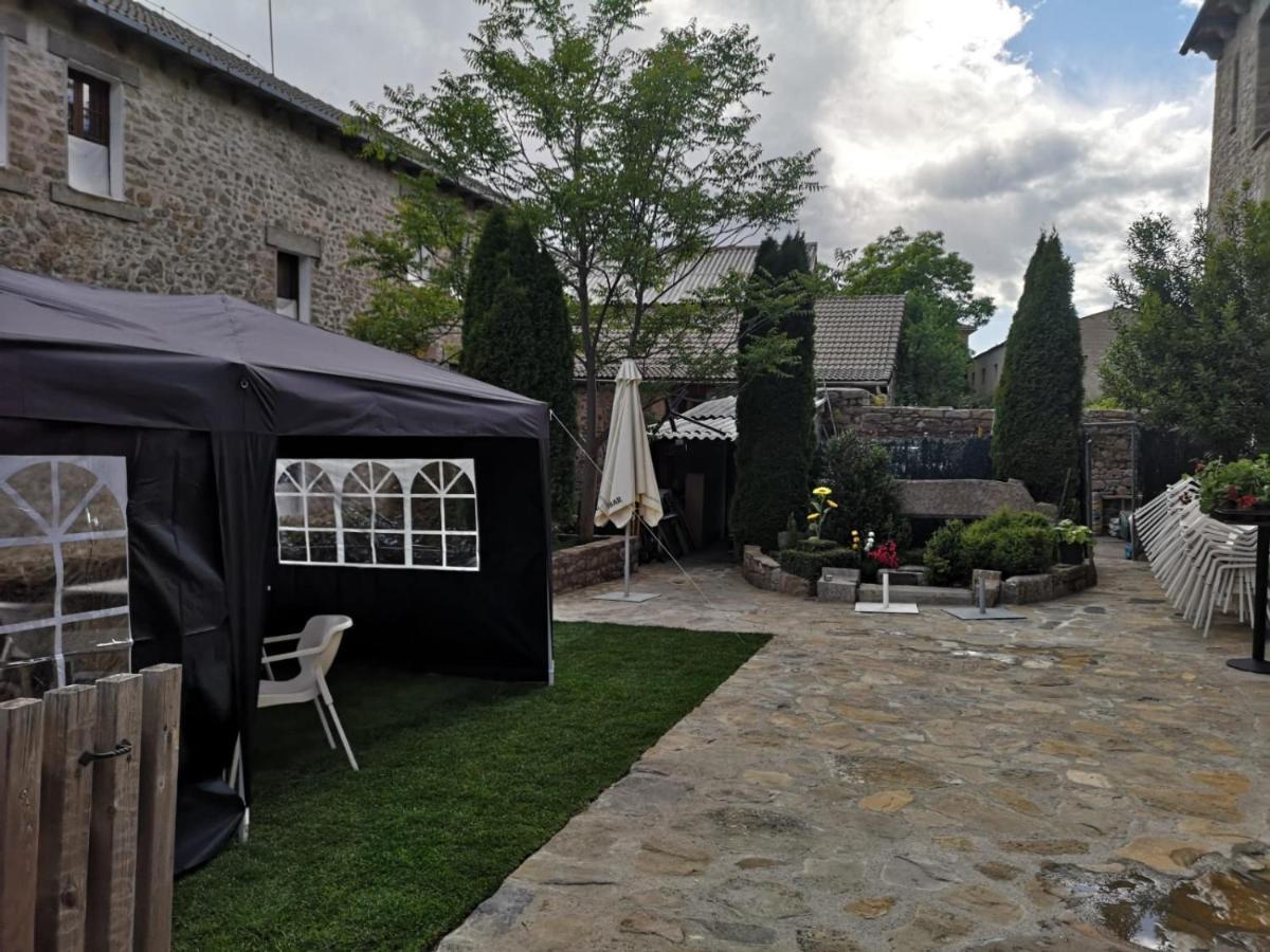 منزل الضيف Casa Rural Laguarta - Restaurante المظهر الخارجي الصورة