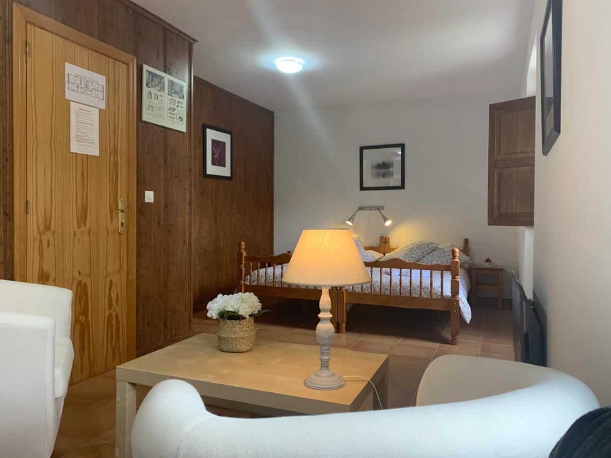 منزل الضيف Casa Rural Laguarta - Restaurante المظهر الخارجي الصورة