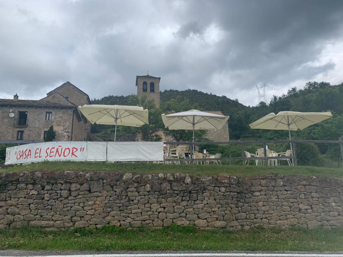 منزل الضيف Casa Rural Laguarta - Restaurante المظهر الخارجي الصورة